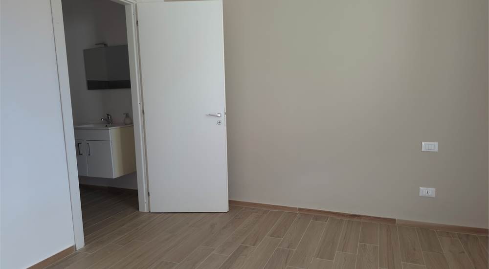 Photo 51